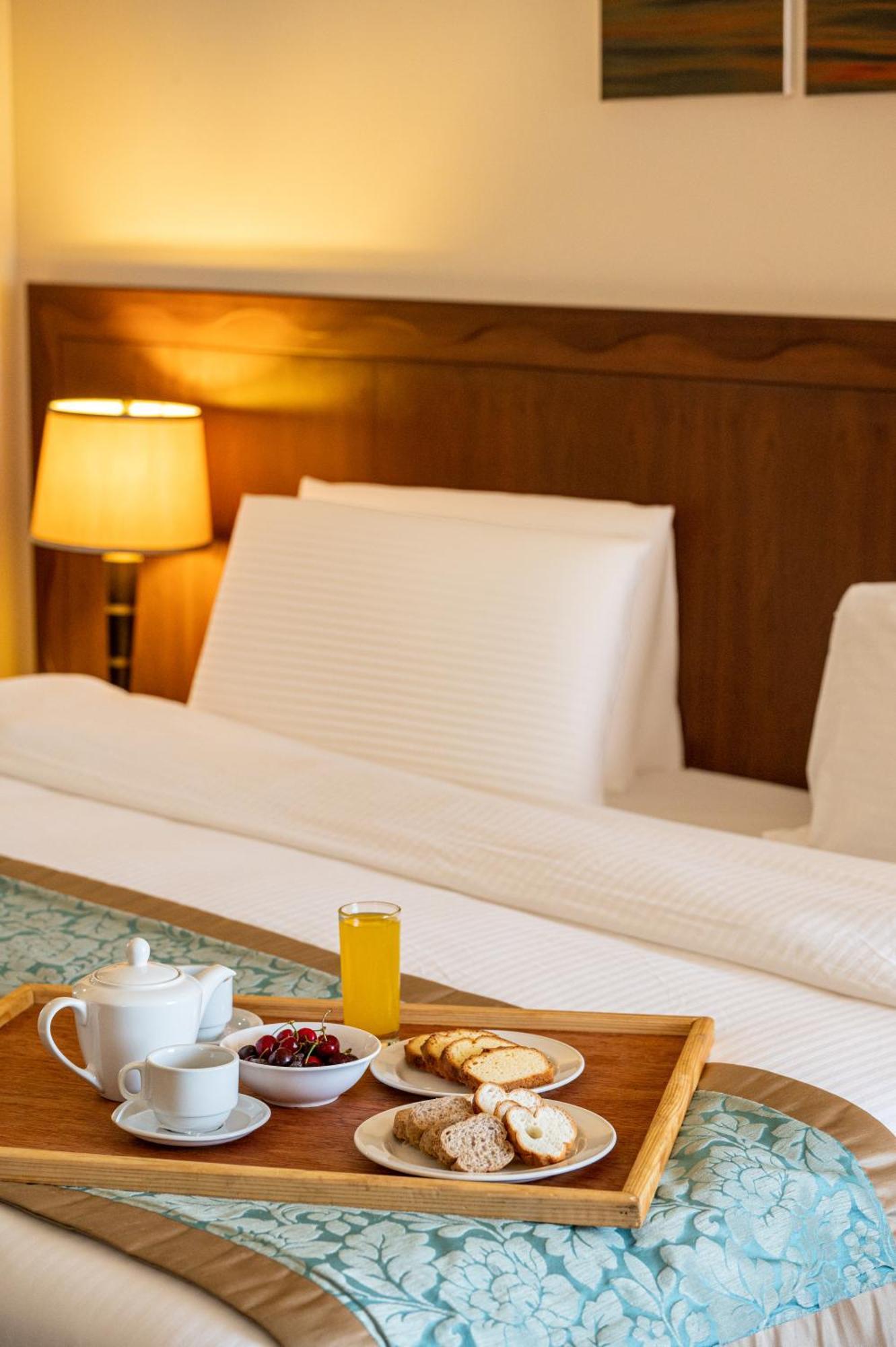 Jiyeh Marina Resort Hotel & Chalets Jieh Ngoại thất bức ảnh