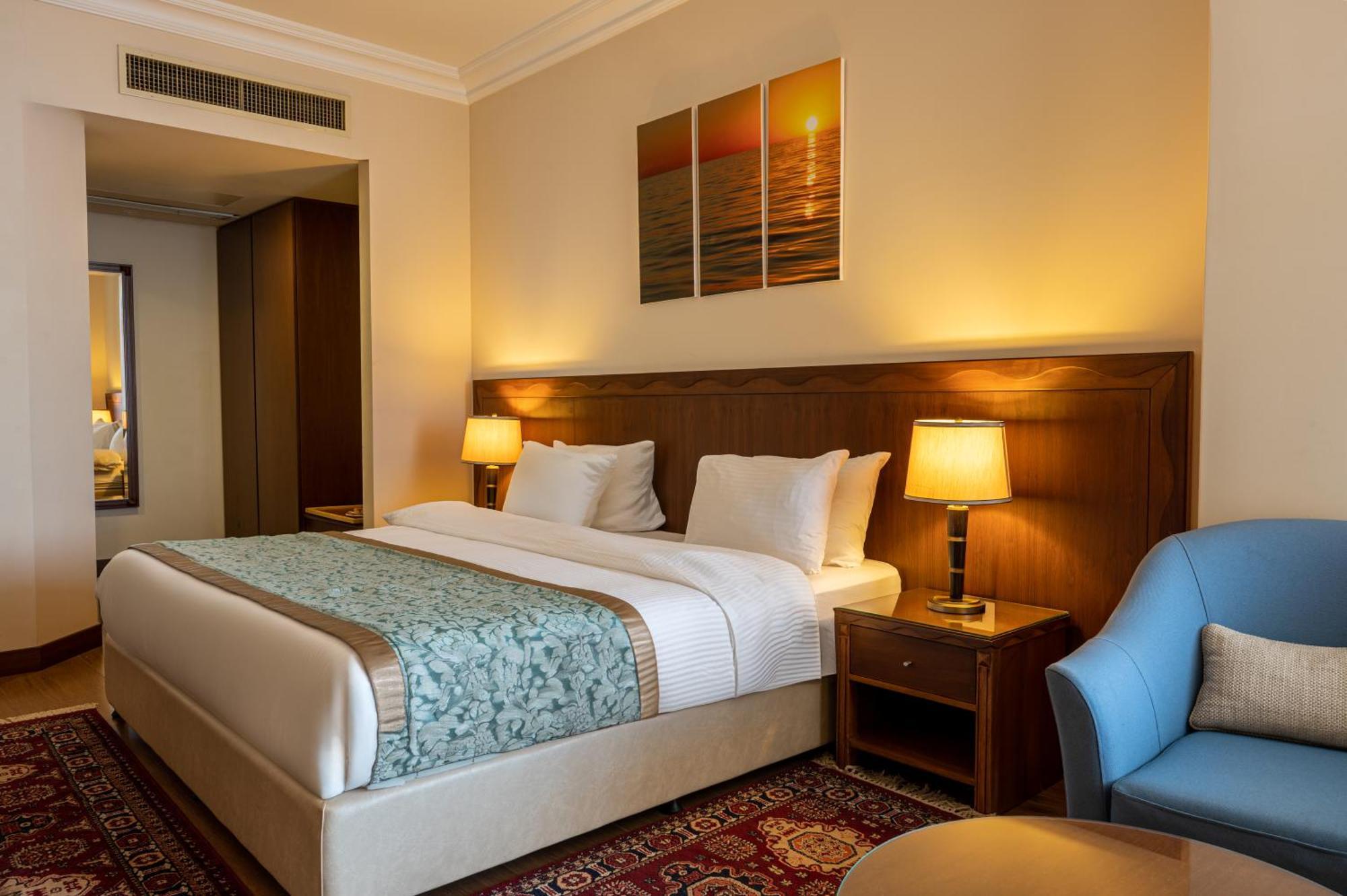 Jiyeh Marina Resort Hotel & Chalets Jieh Ngoại thất bức ảnh