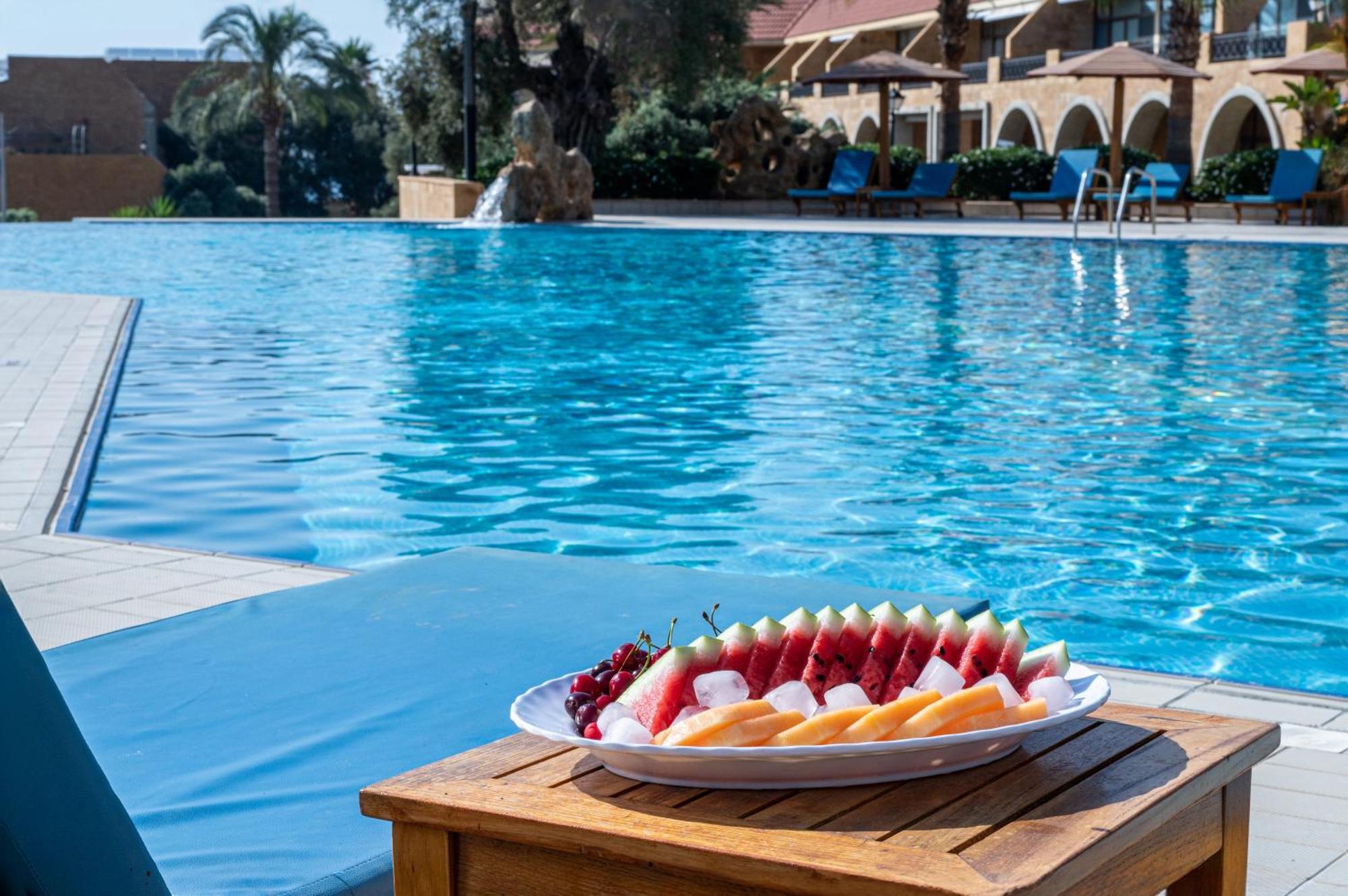 Jiyeh Marina Resort Hotel & Chalets Jieh Ngoại thất bức ảnh