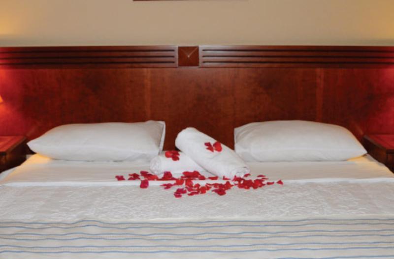 Jiyeh Marina Resort Hotel & Chalets Jieh Phòng bức ảnh