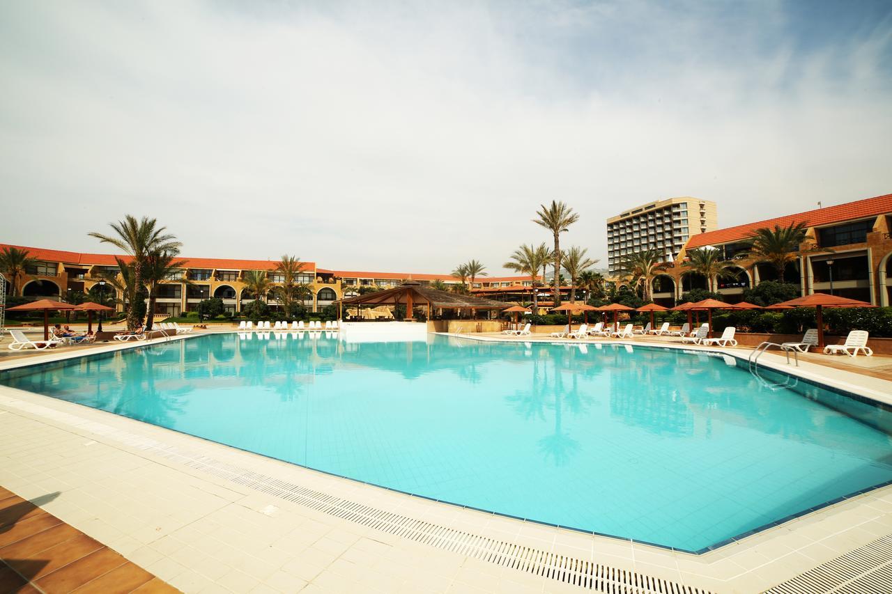 Jiyeh Marina Resort Hotel & Chalets Jieh Ngoại thất bức ảnh